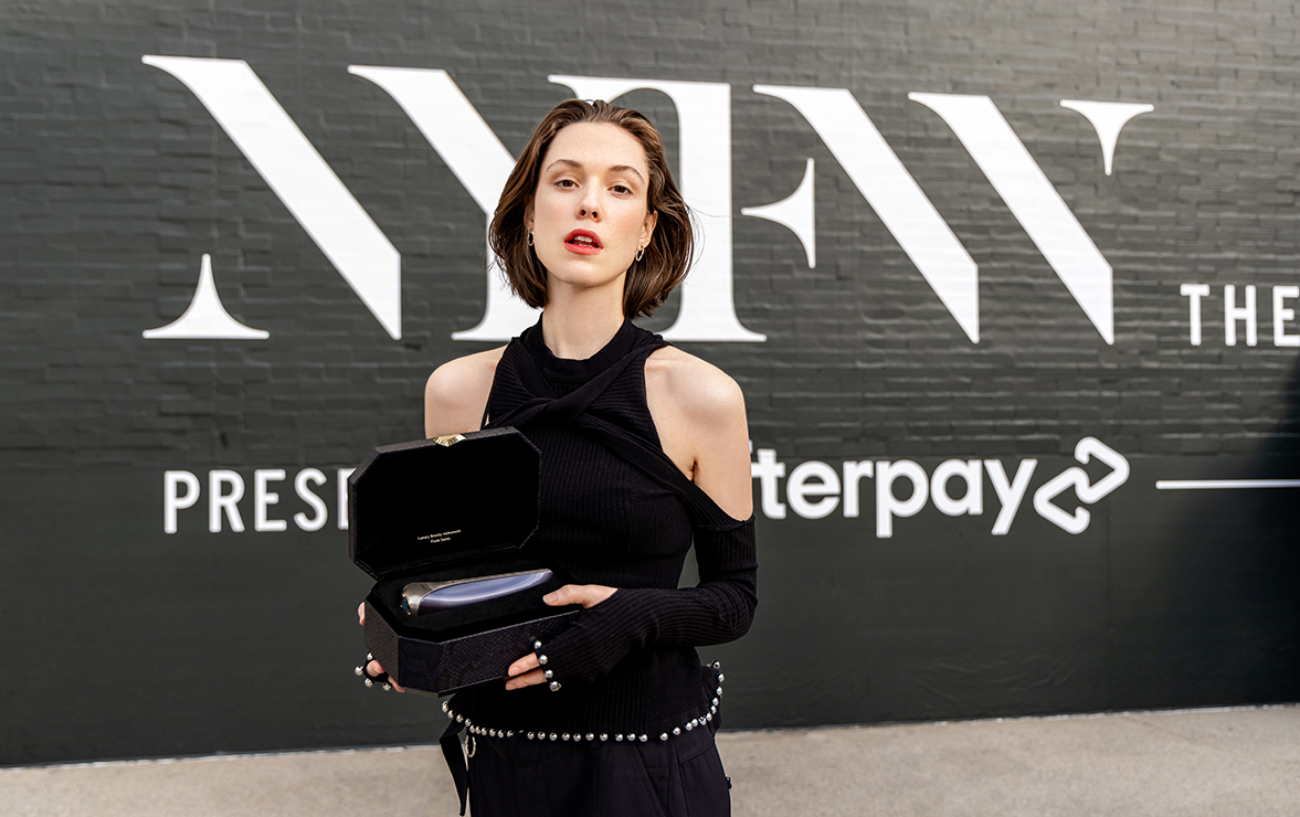 GEMO金茉亮相纽约时装周 呈现时尚与科技的结合